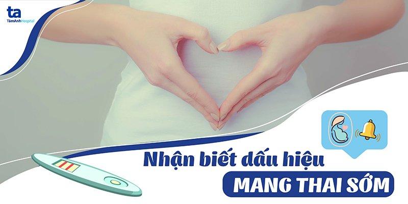 Hình minh họa người mẹ đang cảm thấy buồn nôn, tay ôm bụng, thể hiện một dấu hiệu sớm có thai khi chưa có kinh sau sinh.