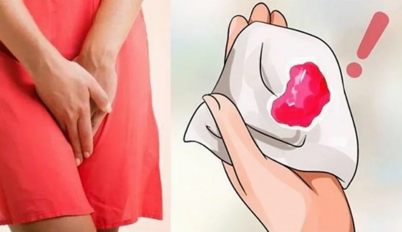 Đội ngũ y tế khẩn trương xử trí băng huyết sau sinh bằng các biện pháp y khoa.