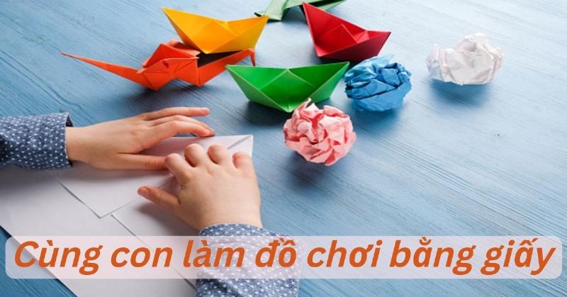 Một hình vuông màu xanh đơn giản được vẽ rõ nét với bốn cạnh và bốn góc vuông được đánh dấu.