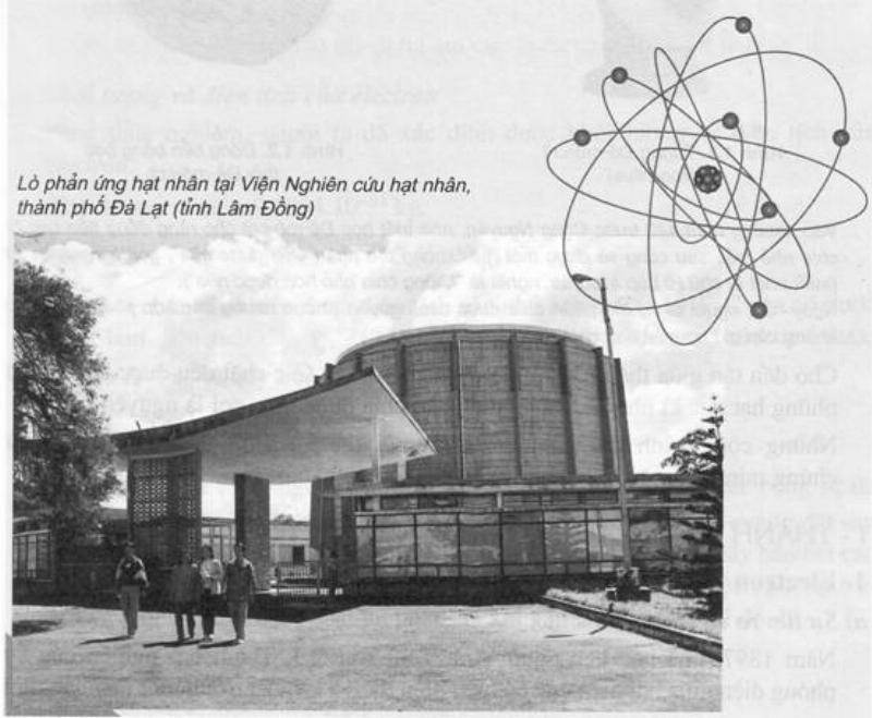 Hình ảnh minh họa nguyên tử bạc với các electron quay xung quanh hạt nhân, thể hiện cấu trúc cơ bản và khối lượng nguyên tử bạc